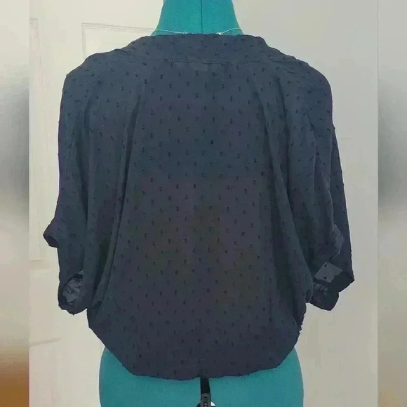 H&M Size 0 V-Neck Swiss Dot Batwing Bloise - Picture 4 of 8